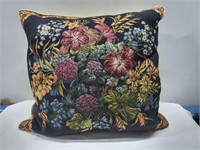 Decorative pillow