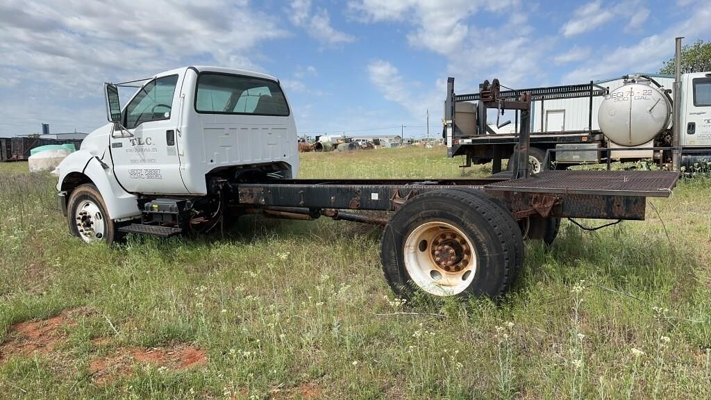 2006 Ford F-750 4x2, Non-Working