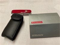 Victorinox Swiss Army multitool knife W/ case