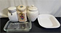 Kitchen Jars & Trays