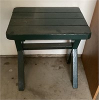 Wood table/bench 19" tall
