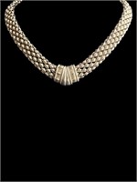 18k White Gold Dragon Scales Collar Bone Necklace