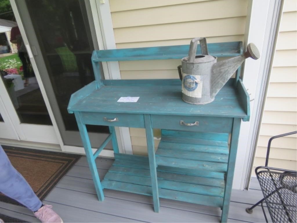 POTTING BENCH AND WATERING CAN