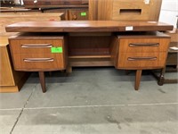 Nice Mid Century 5 Drawer Office Desk 28 x 60 x 18