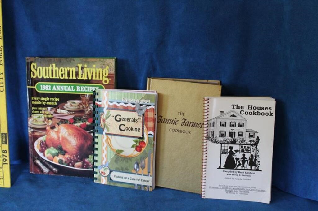 4 Cookbooks: Southern Living 1982 Annual Recipes,