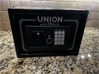 Union Electronic Safe w/ Key