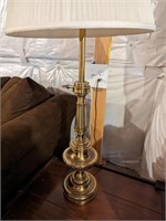 WOODEN END TABLE WITH LAMP