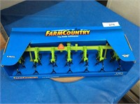 Farm Country Cultivator, 1/16 scale (green)