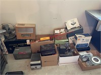 Collection of vintage electronics