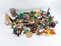 Lot de figurines Playmobil et accessoires