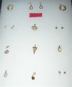 Collection of 14K gold jewelry over 1/4 of an ounc