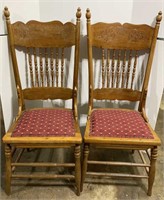 Vtg Oak Upholstery Seat Dining Chairs