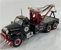 Vintage 1960 B-61 Mack Tow Truck 1:34 Scale,