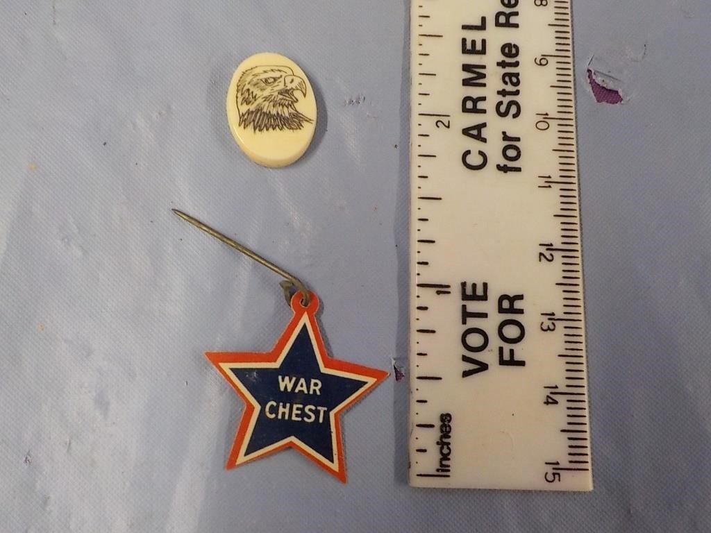 Small War chest tin star