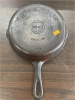 Vintage griswold cast iron skillet
