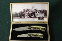 FOLDING KNIFE SET WITH CASE TRACTOR IMAGE,  440