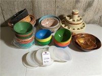 Melamine bowls; misc. plastic bowls/lids; utensil