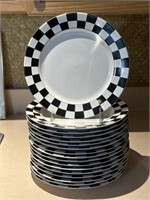 Signature Black & White Plates