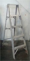 5 ft. Aluminum ladder