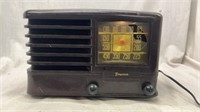 1940 Emerson Bakelite Case Radio. As Found,