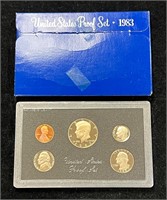 1983 US Poof Set in Box