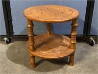 Round Top Accent Table 17.5"x18.5"