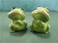 Vintage Frog Anamorphic Green 3 Inches Ceramic