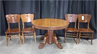 ANTIQUE COWBOY OAK TABLE WITH 4 CHAIRS