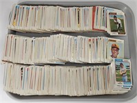 ASSORTED LOT OF 1975 TOPPS BASEBALL CARDS