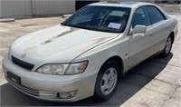 1999 Lexus ES 300 (CA)