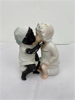 Vtg Black Americana Bisque Figurine Babies Kissing