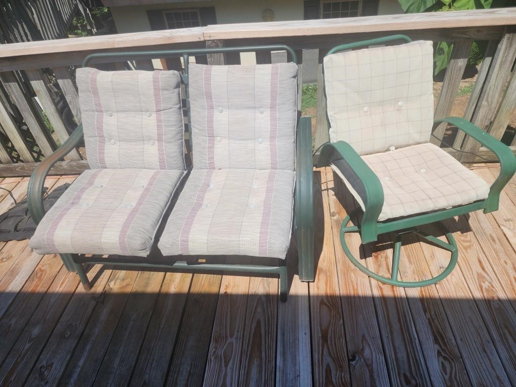 25x34x23 green swivel patio chair, double seat