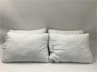 4 Standard Sealy Down Alternative Pillows