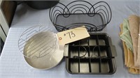 BAKING PANS