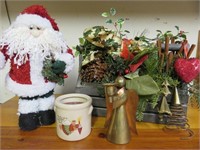 Christmas Lot - Santa - Angle Candel Stick/ Basket