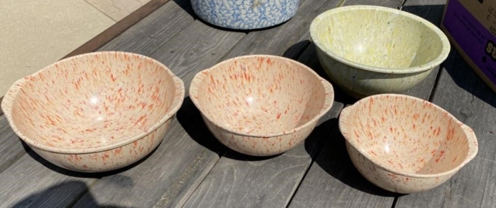 Mixing Bowls, Texasware Included