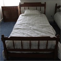 Twin size bed w/ bedding