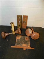 2 vintage door knobs and locks