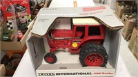 ERTL special edition International 1566 tractor