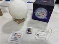 Mind Glowing - moon lamp 
16 colors 
3D moon