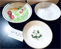 Vintage Serving Bowls (3)