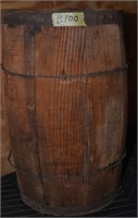 100B: Wood barrel 18” x 11”