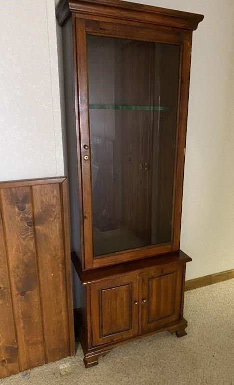 Gun Cabinet w/ Storage