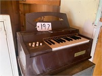 Electric Chord Organ