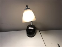 Metal and plastic organizer desk lamp