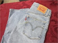 Levi's Red Tab rib cage straight - size 29