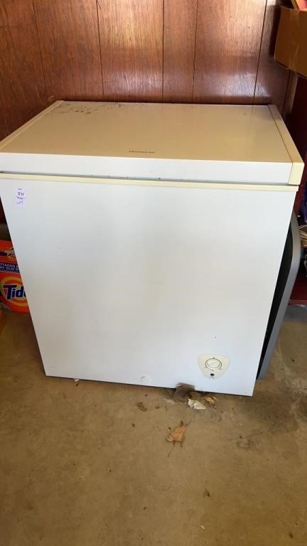 Chest freezer with contents
29in w x 21in d x