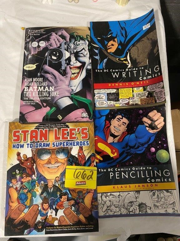 GROUP OF SUPER HERO THEMED GRAPHIC NOVELS