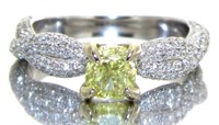 18kt Gold 1.53 ct Cushion Yellow Diamond Ring