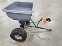 Pull Type Lawn Seeder/Spreader